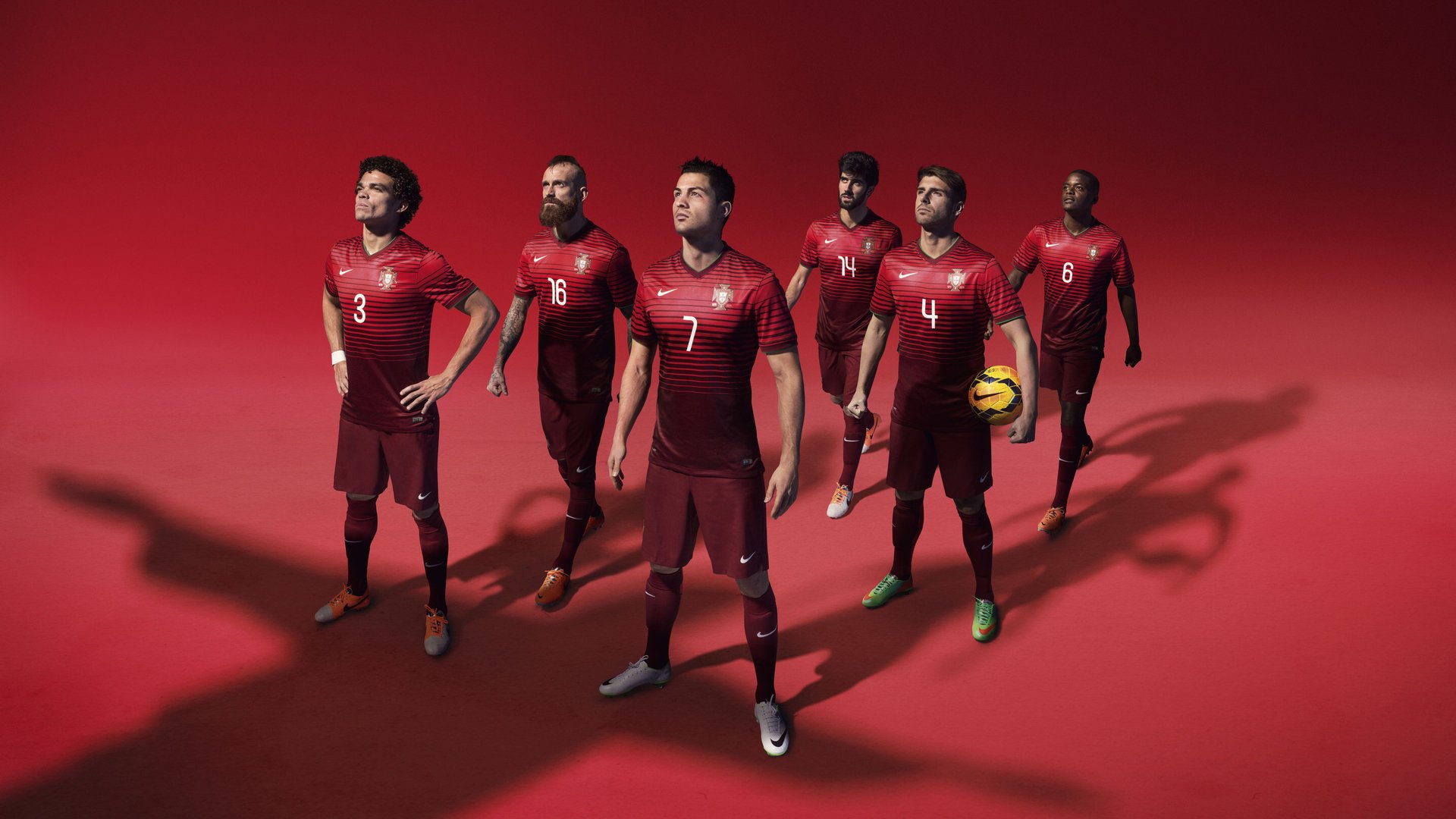 德约科维奇火力全开，热火鏖战抢七，皇马剑指零封——今夜体坛的三场传奇对决