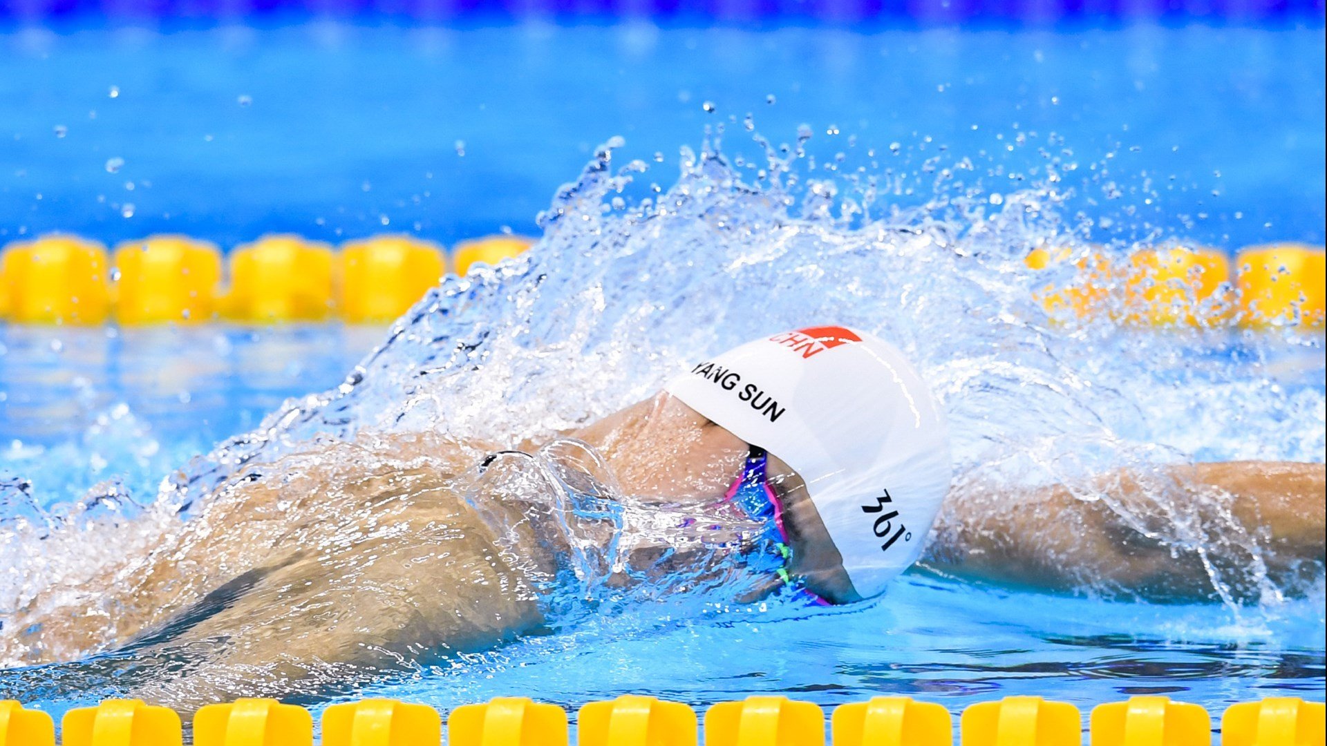 德罗巴巅峰对决，萨拉赫与80激战西班牙队分钟，绝杀胜负难料！