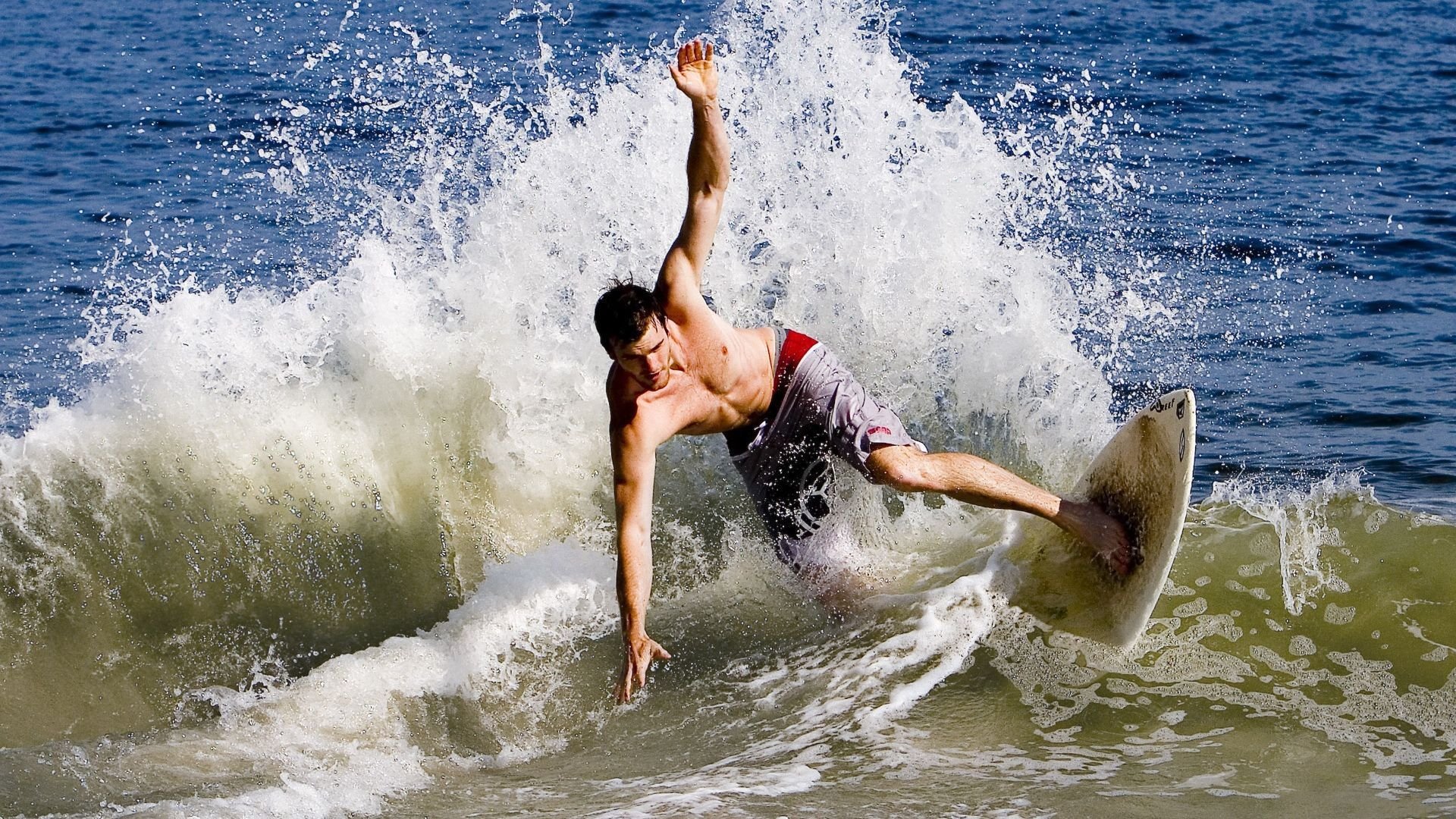 纳达尔连续十场比赛得分超过出色防守，FPX挑战极限！